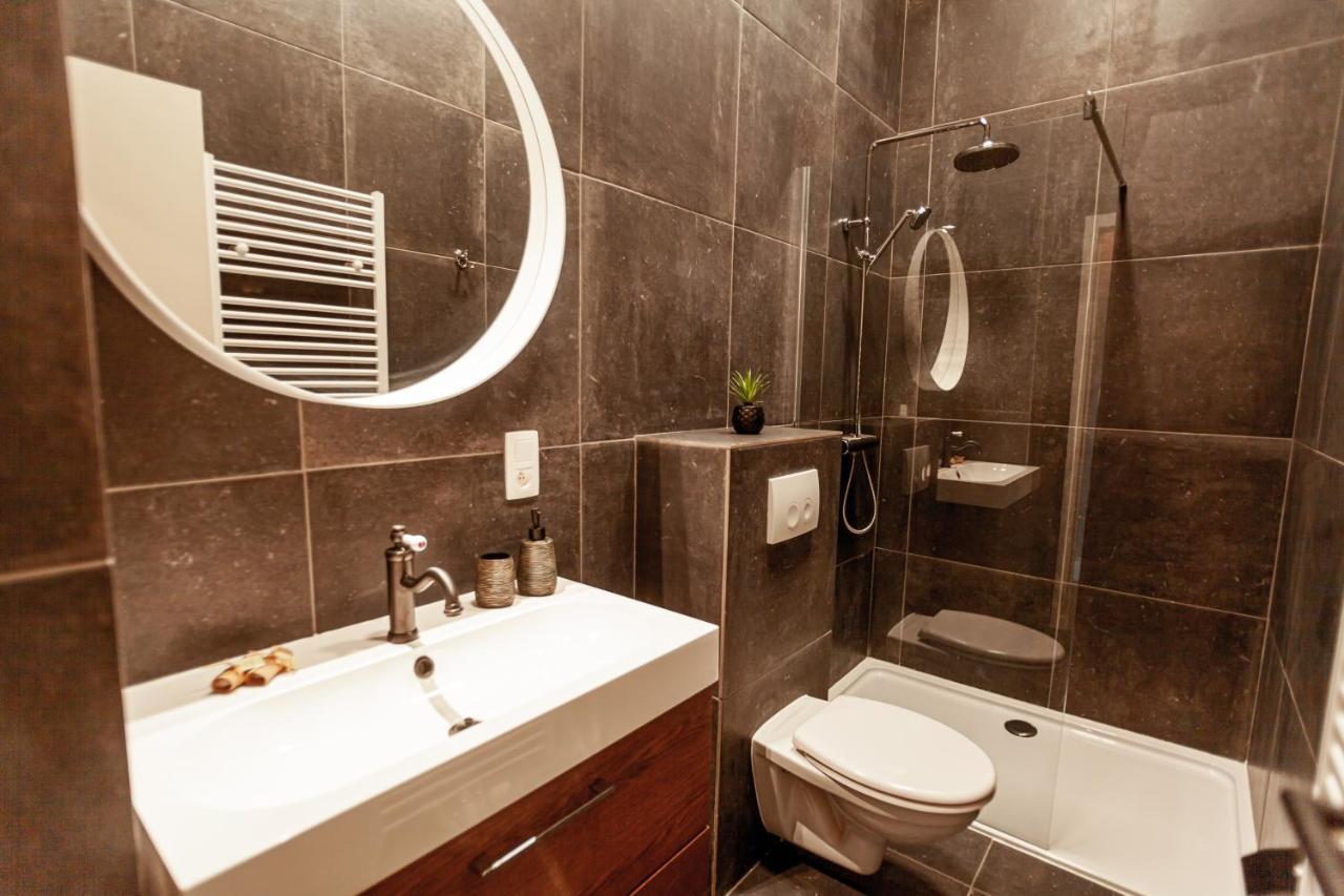 Luxury Suites Palace By Rikas Hotels Anversa Esterno foto