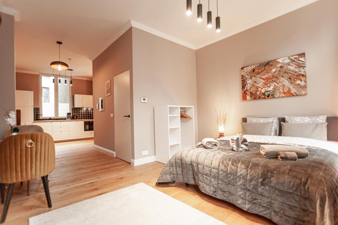 Luxury Suites Palace By Rikas Hotels Anversa Esterno foto