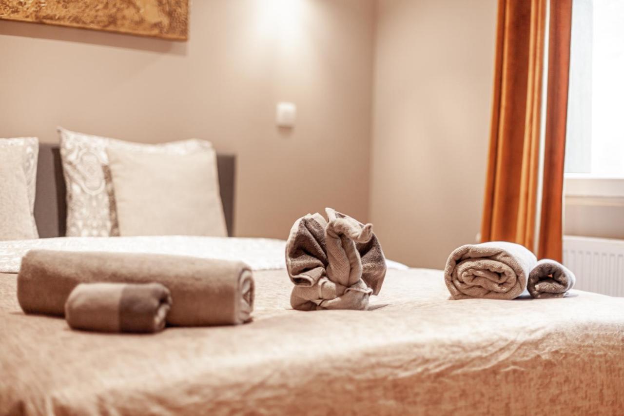 Luxury Suites Palace By Rikas Hotels Anversa Esterno foto